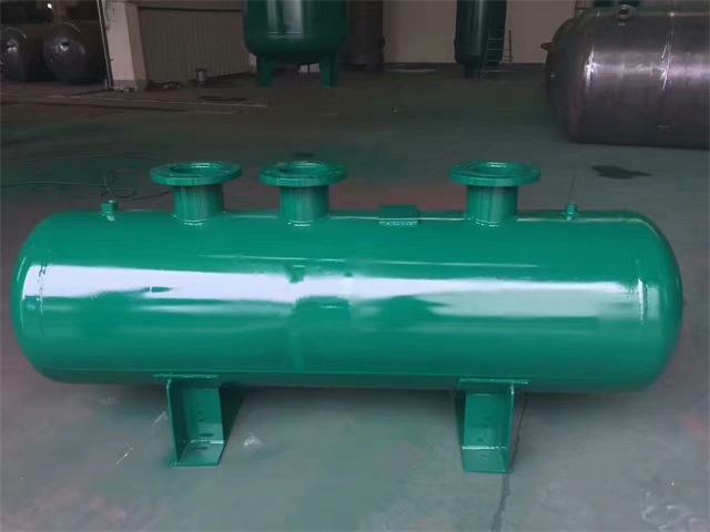 1679991473376569.jpeg 兴安兴安兴安蒸汽分气缸1.jpeg